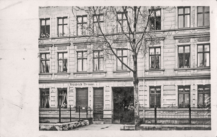 Fichtestra&szlig;e 33 - Kolonialhandlung Friedrich Braune